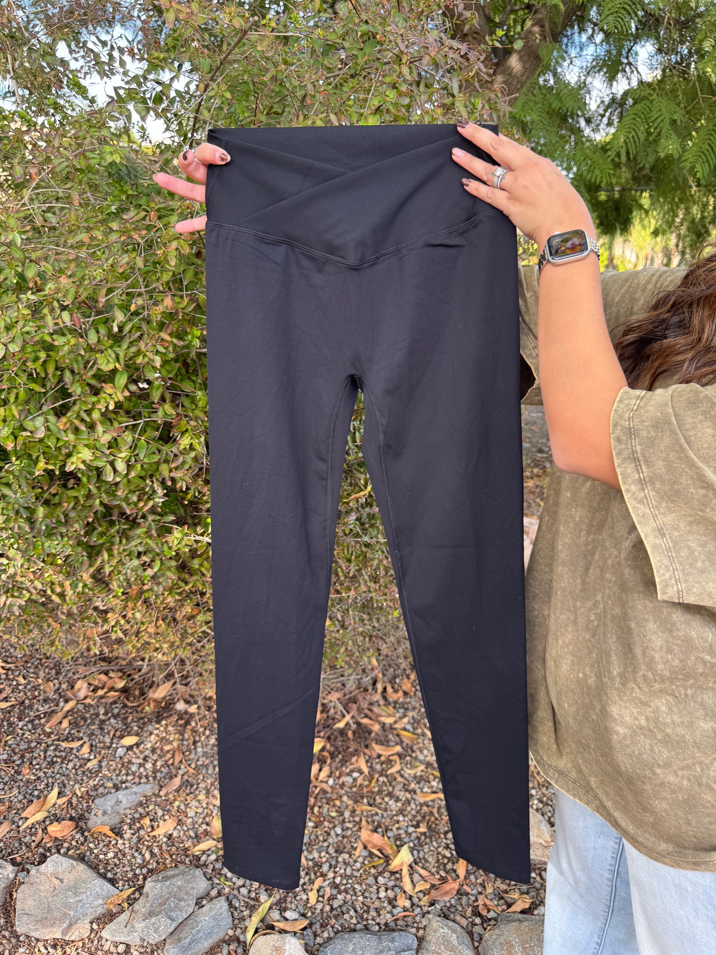 Errands Crossover Skinny Leggings - Black