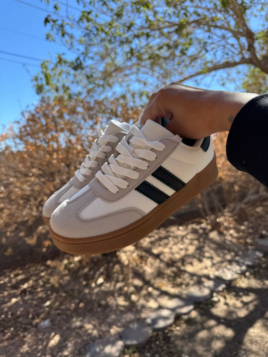 Fall Hard Sneakers - Black/White