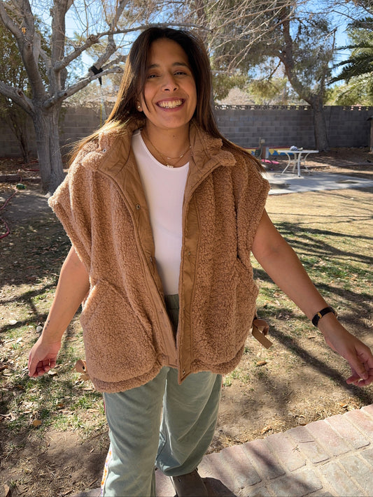 Kai Oversized Sherpa Vest