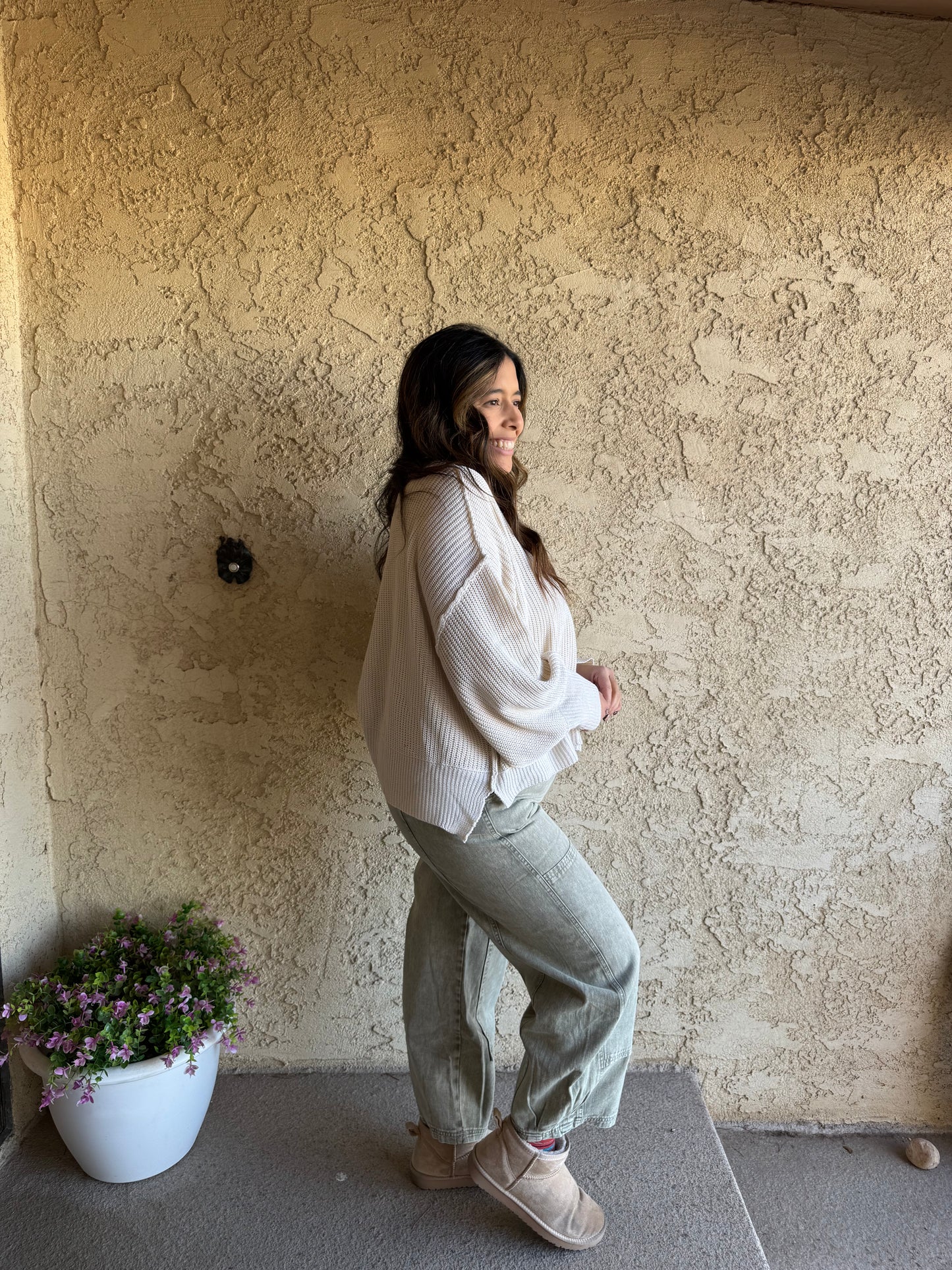 Becca Barrel Jeans - Olive